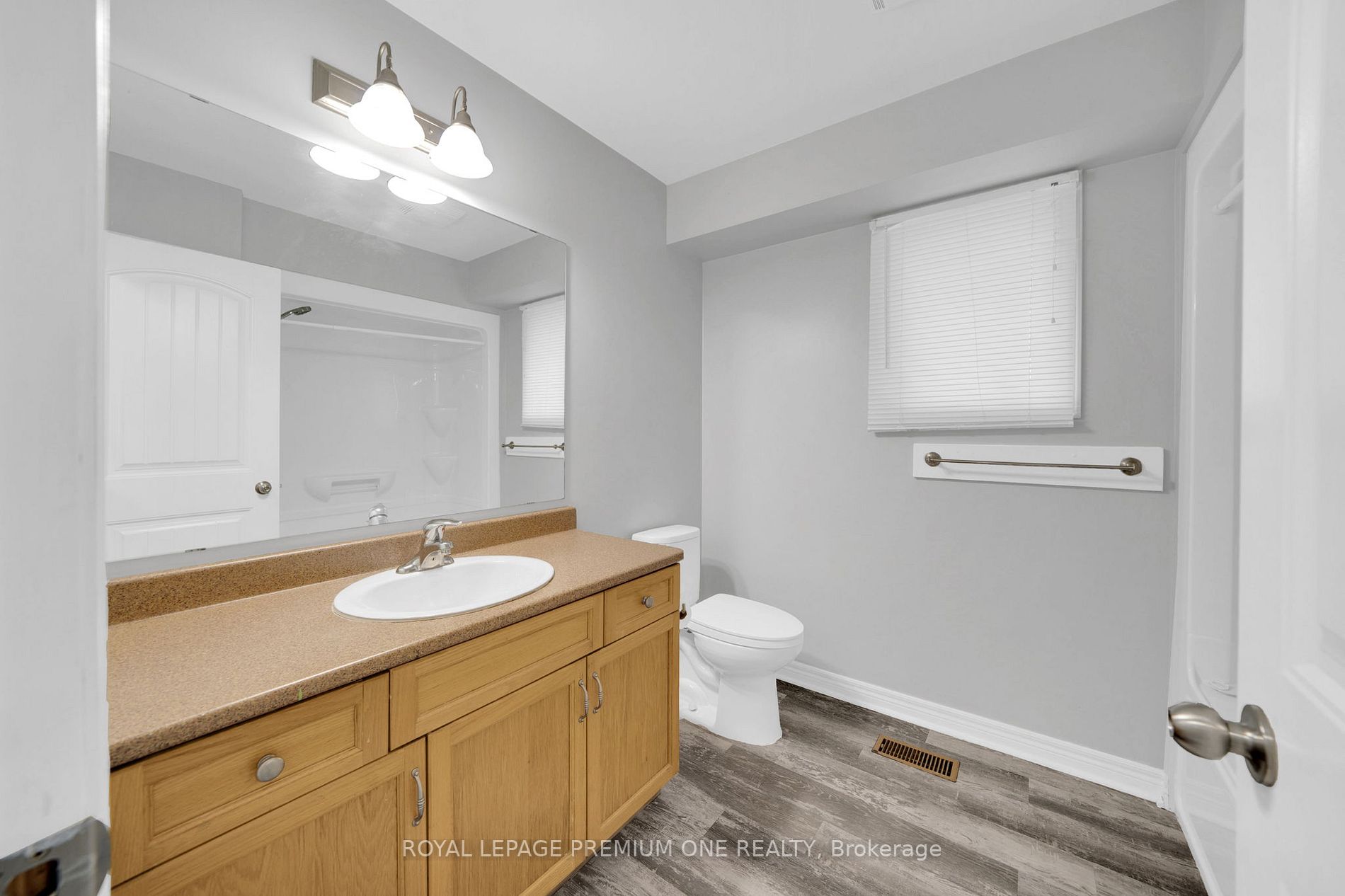 Listing X6809716 - Large Photo # 17