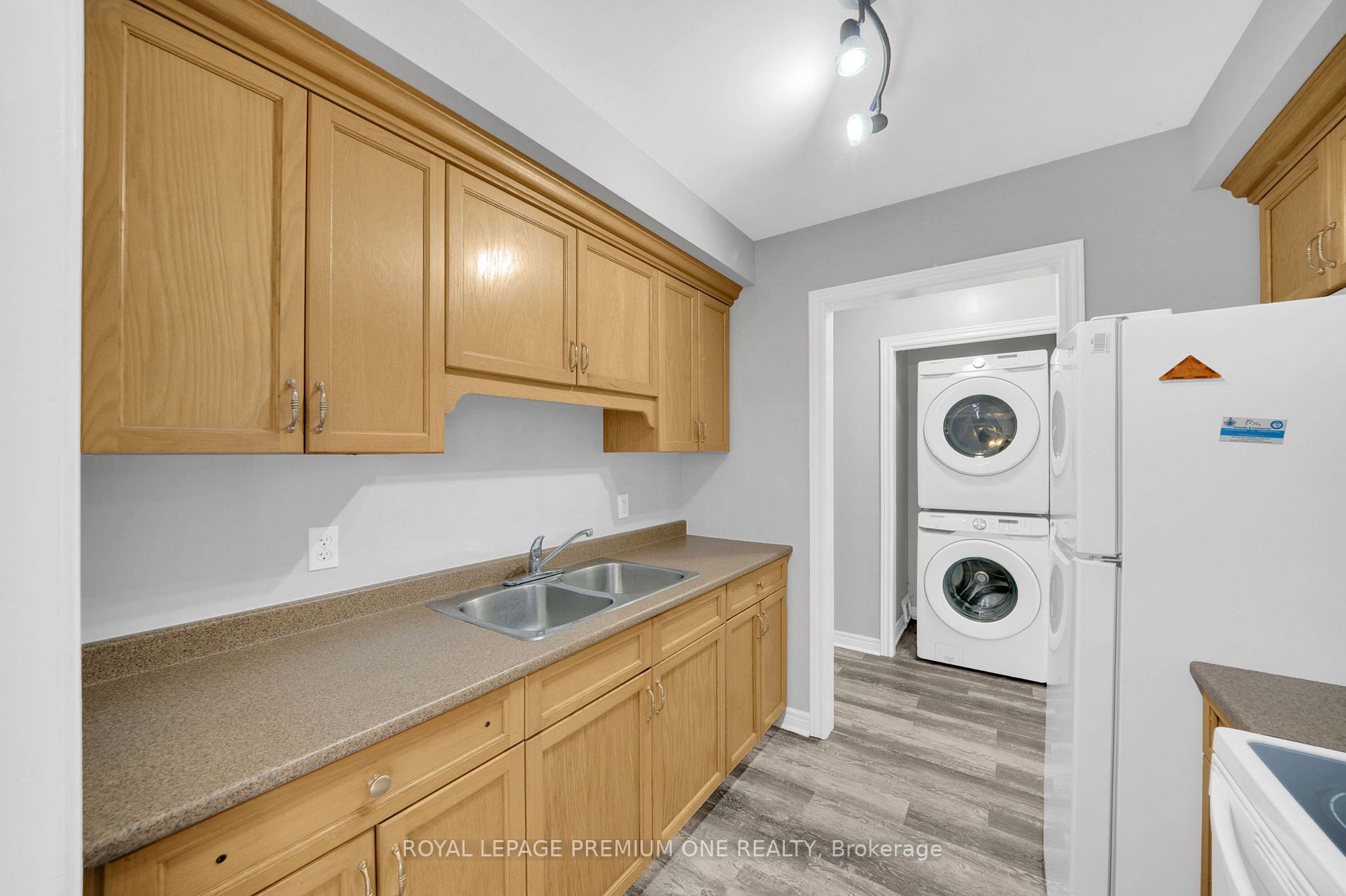 Listing X6809716 - Large Photo # 13