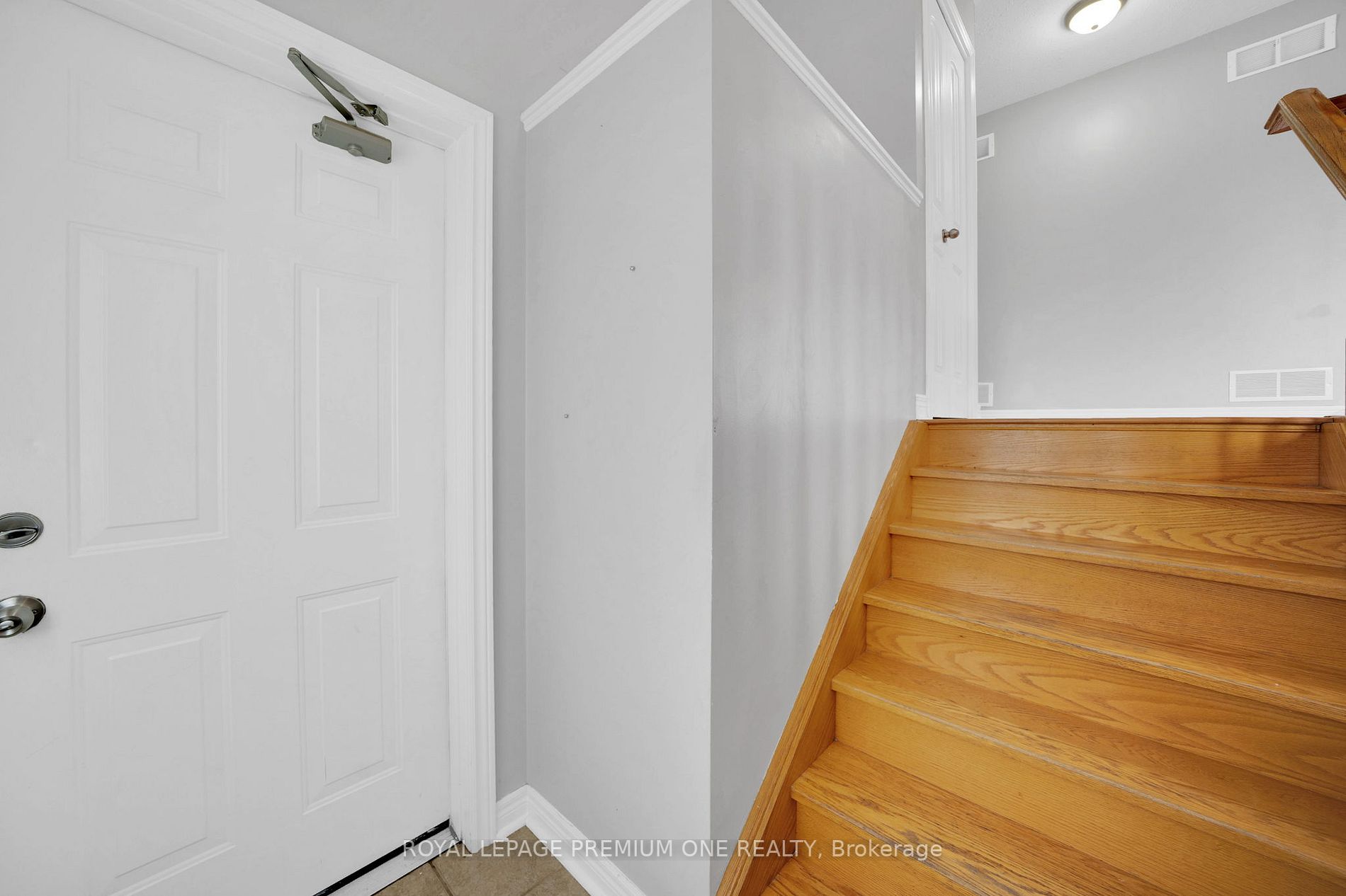 Listing X6809716 - Large Photo # 4