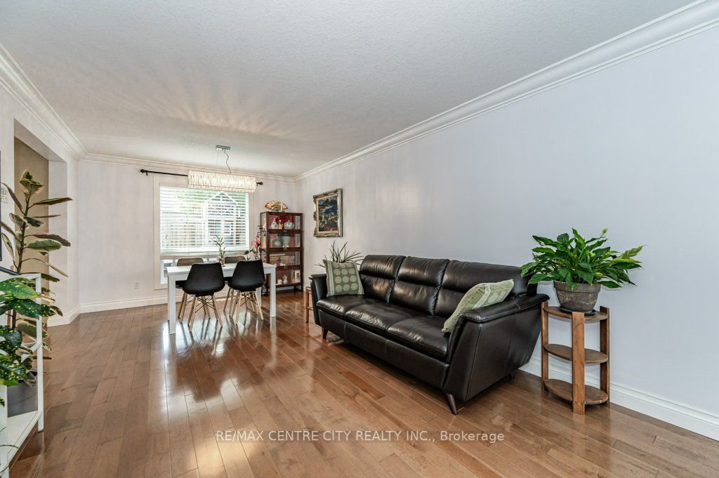 38 Thompson Drive