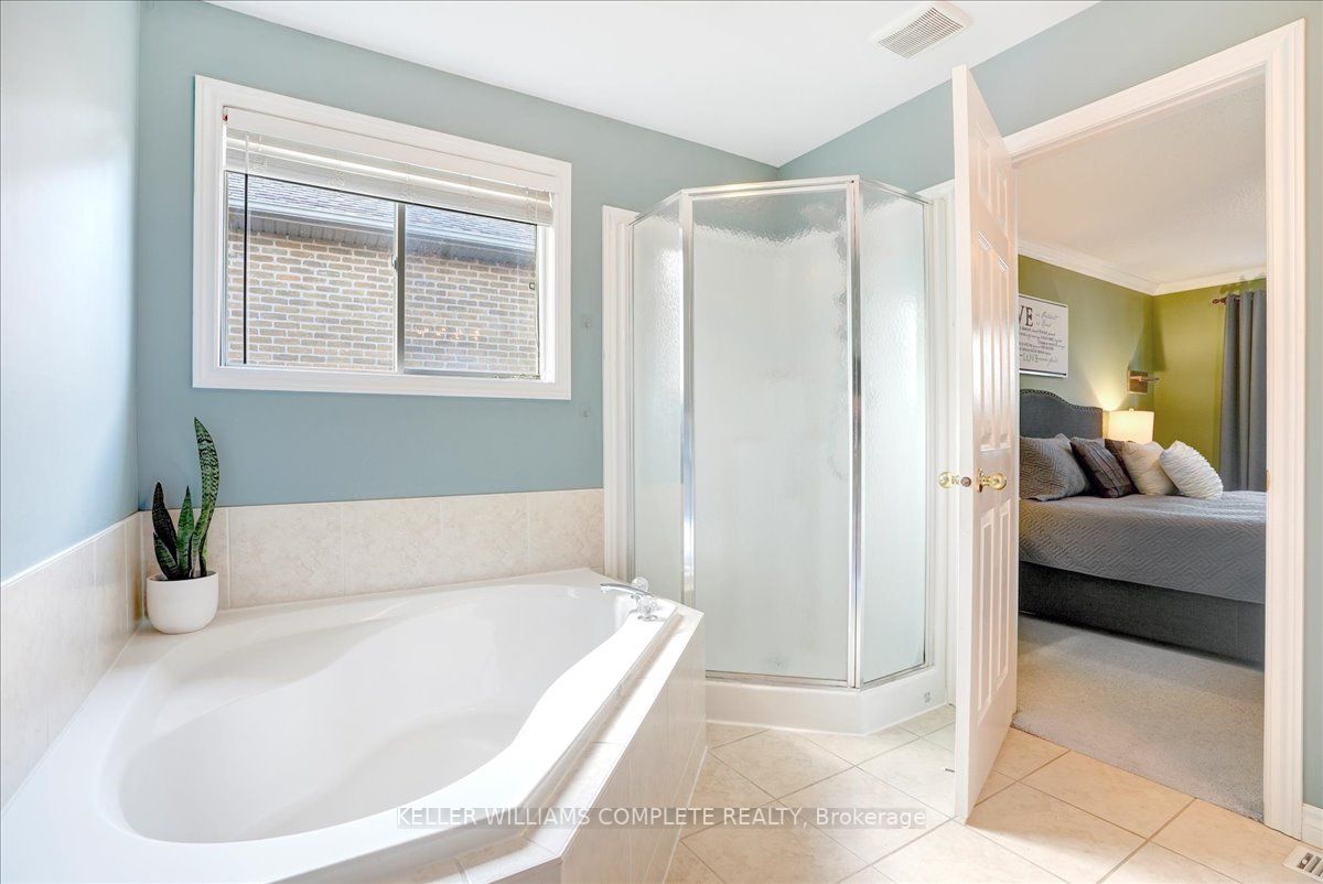 526 Jerseyville Rd W