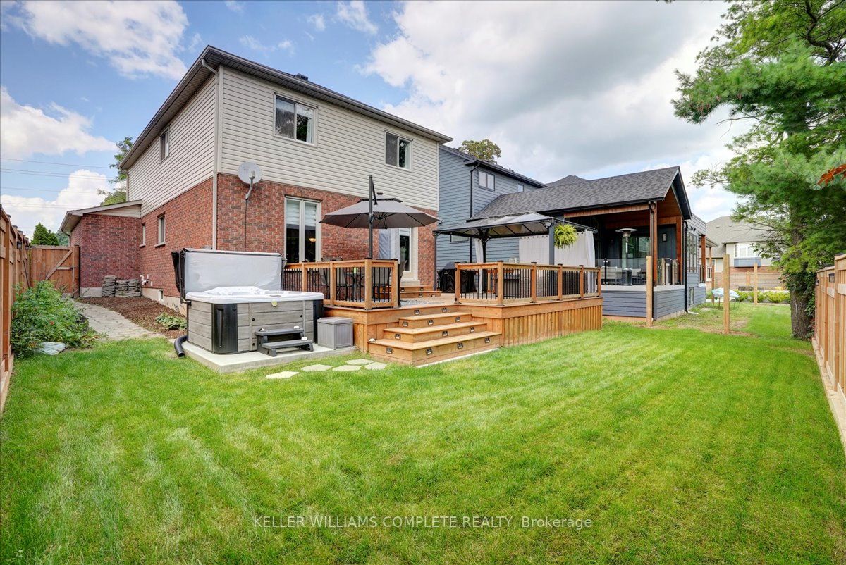 526 Jerseyville Rd W
