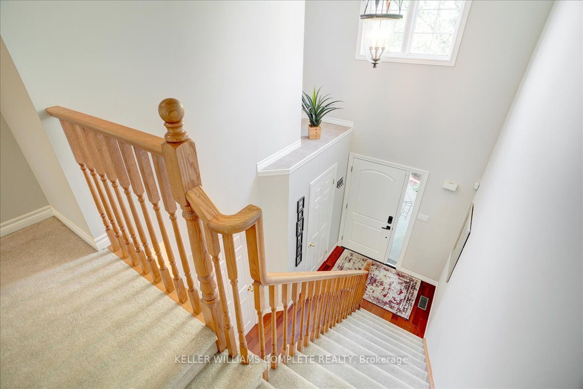 526 Jerseyville Rd W