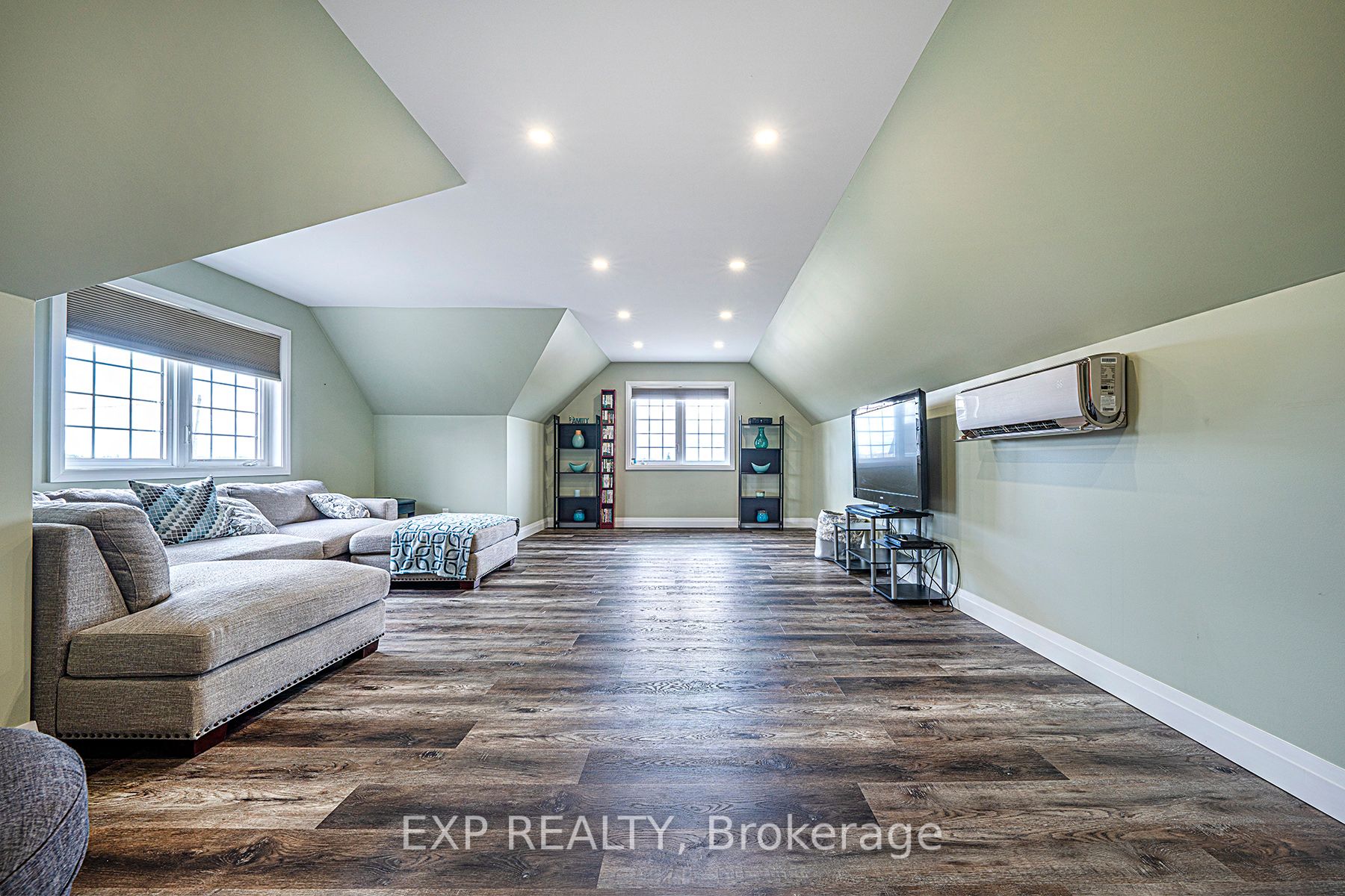 Listing X6810074 - Large Photo # 29