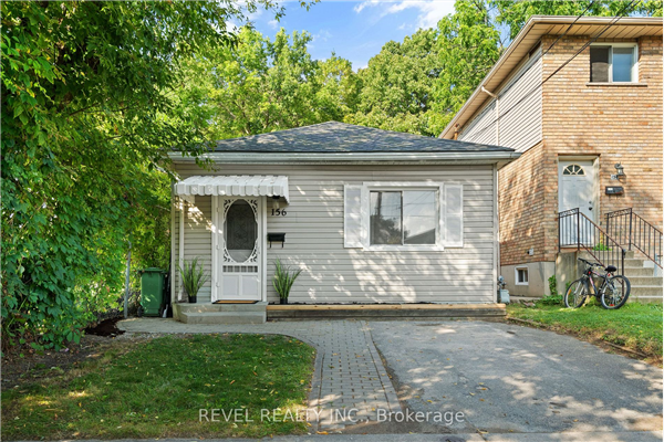 156 Royal Ave