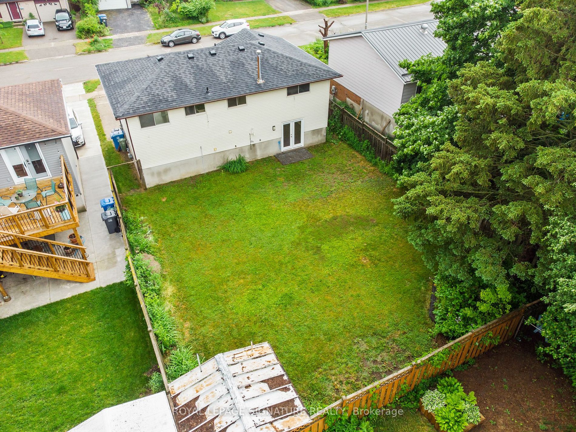 20 Briarlea Road E