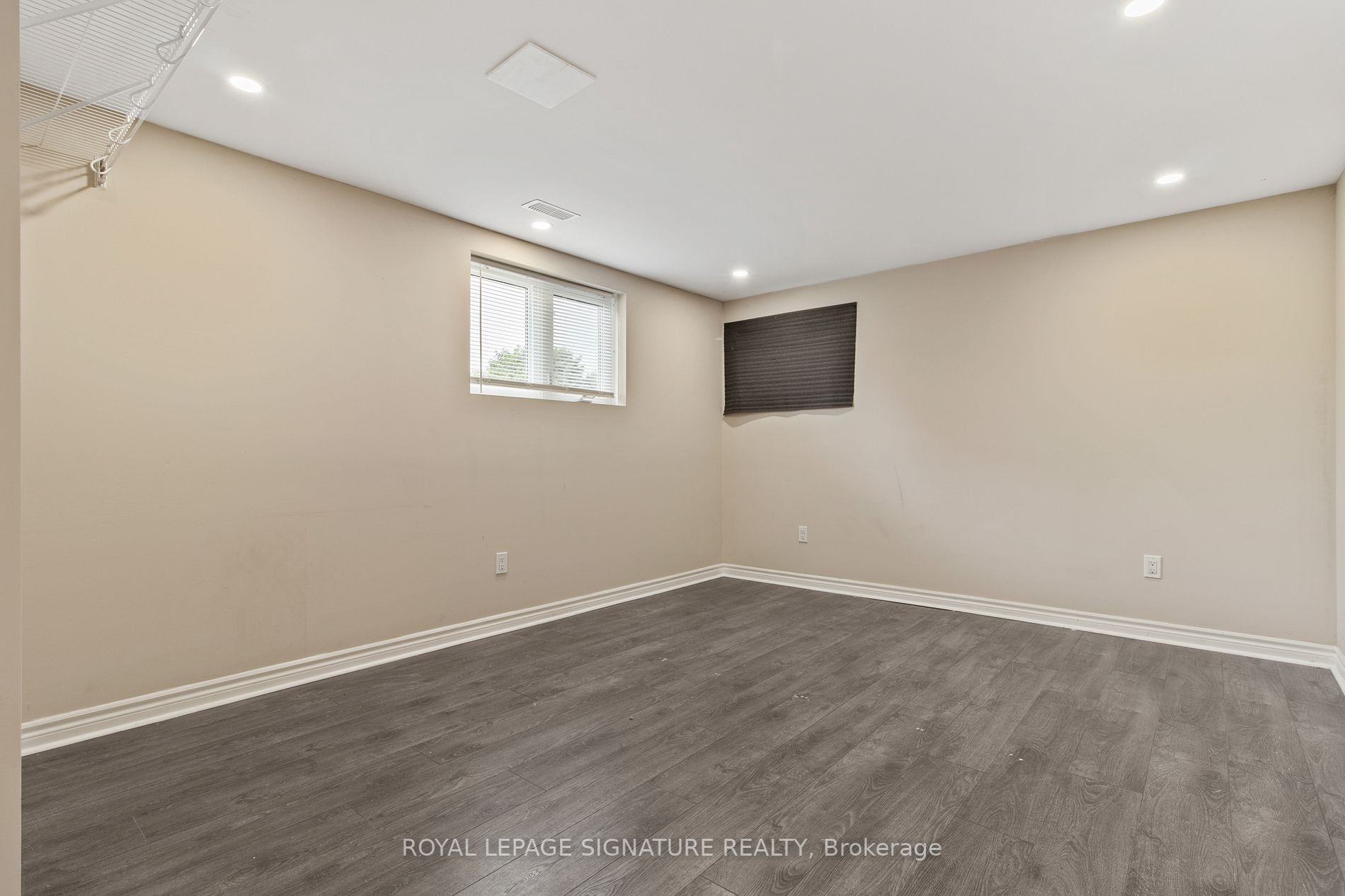 20 Briarlea Road E