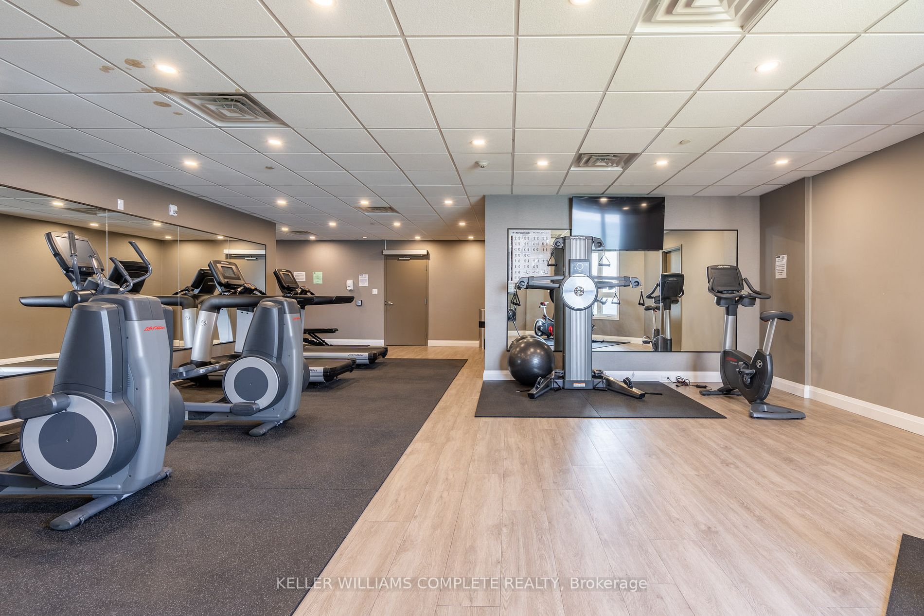 101 Shoreview Pl, #130