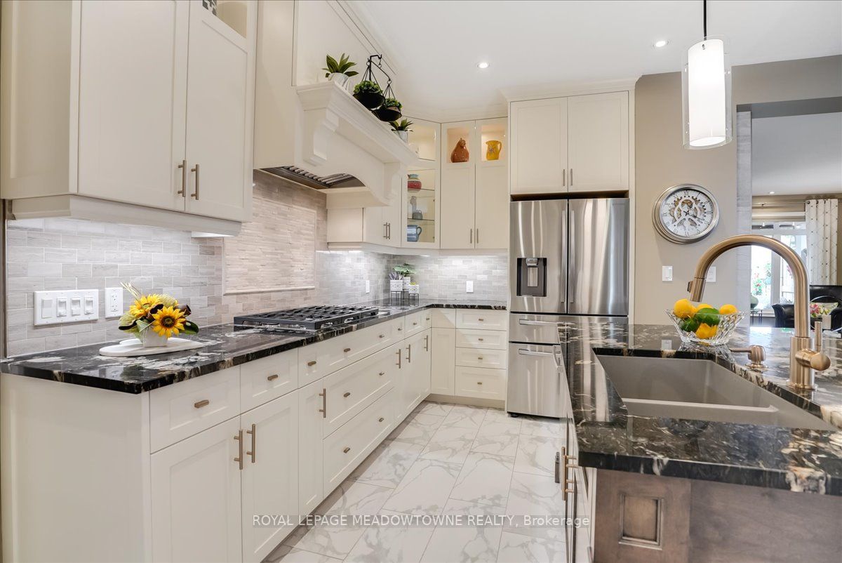 Listing X6810782 - Large Photo # 15
