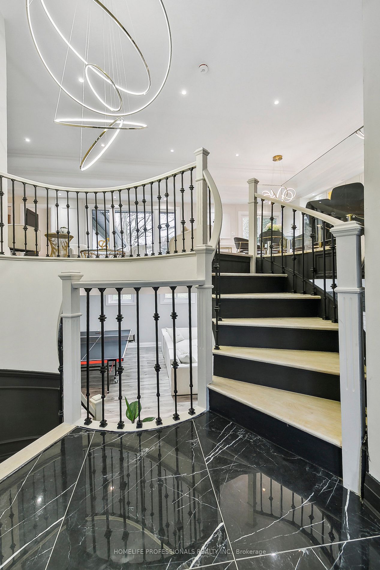 34 Jerseyville Rd E