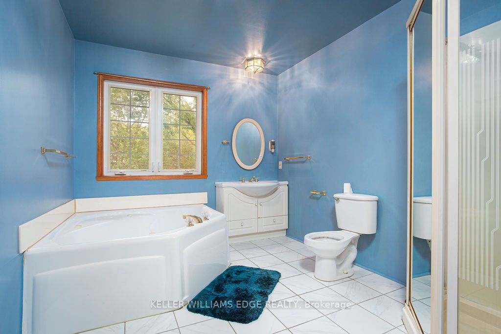 271 Park Street W