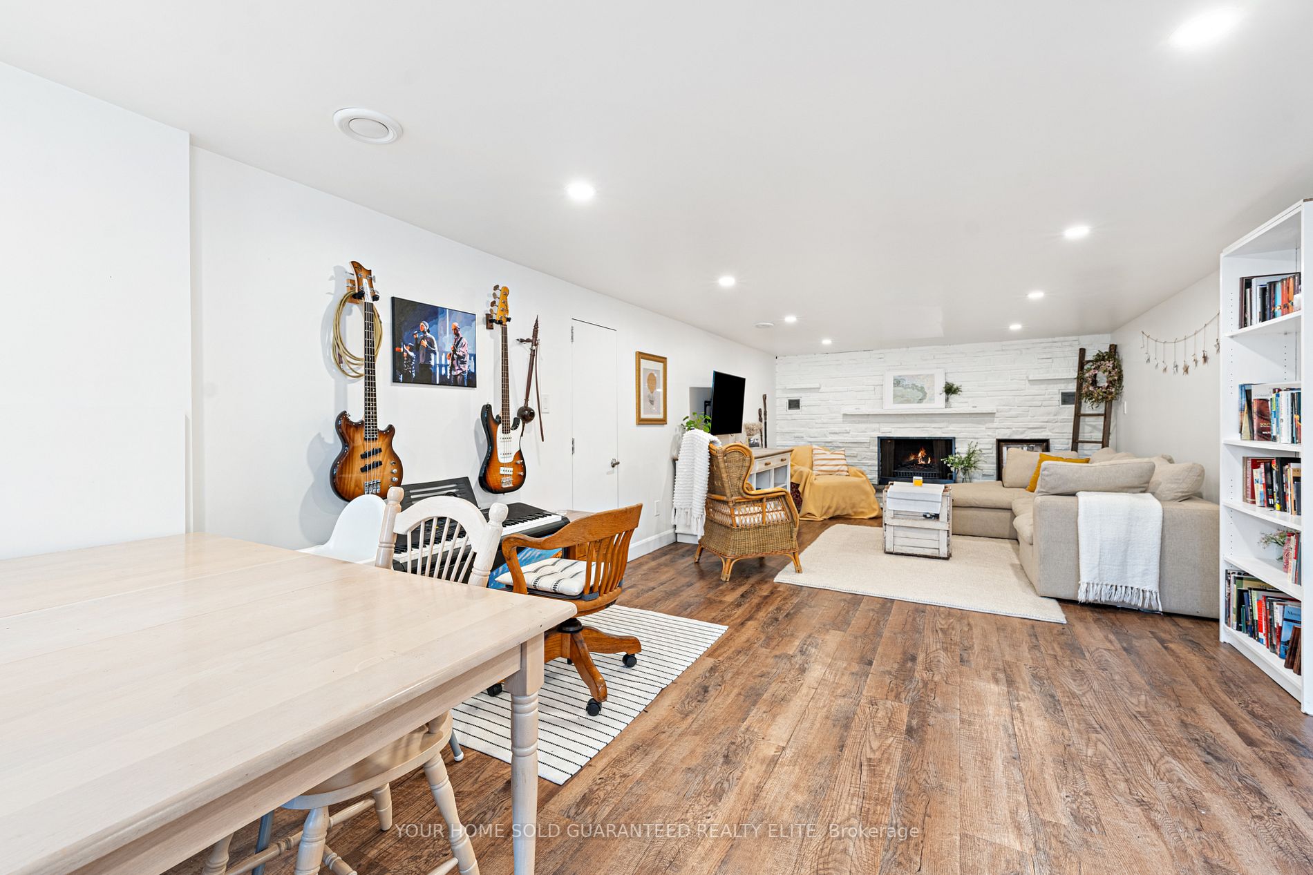 12 Walsh Ave