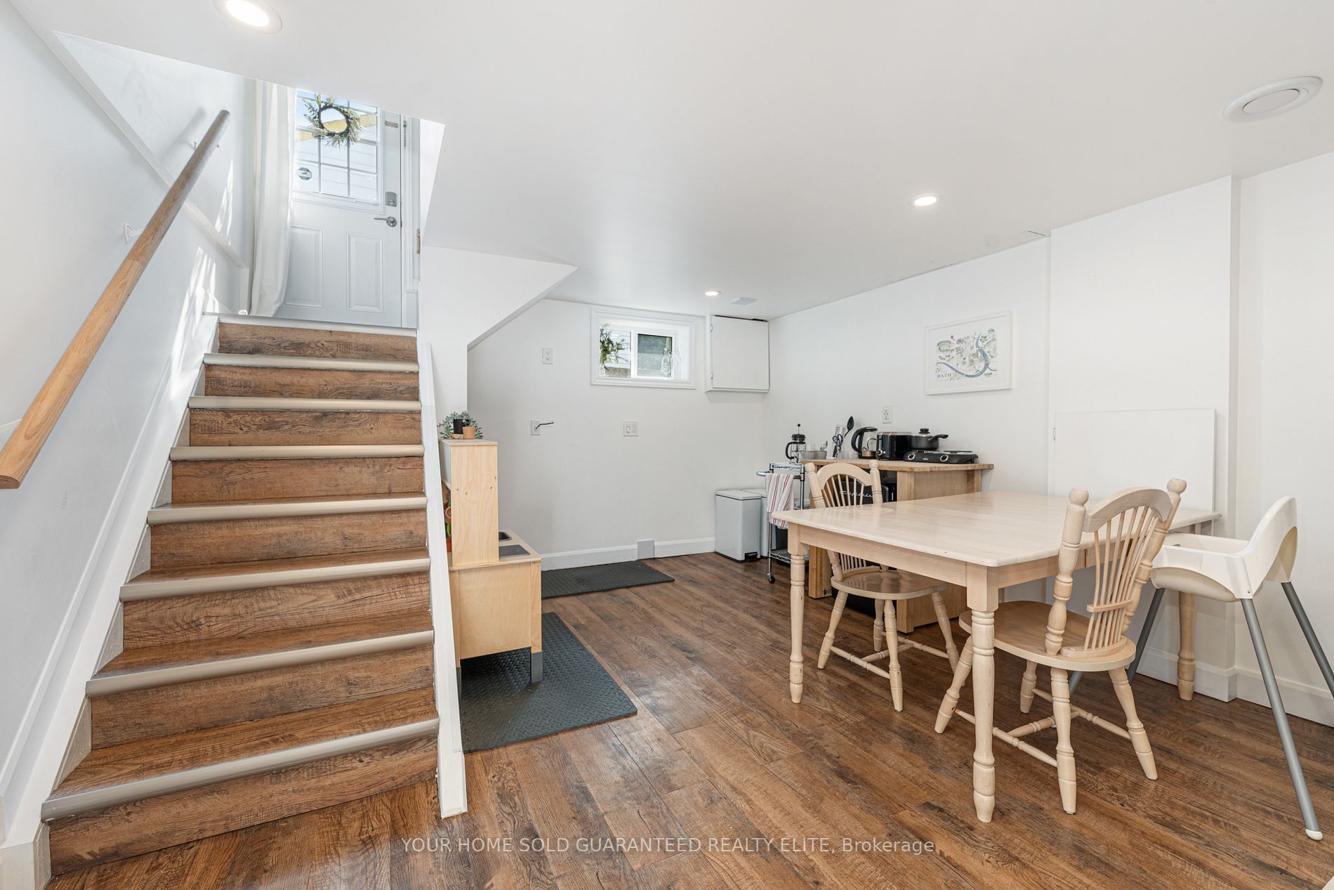 12 Walsh Ave
