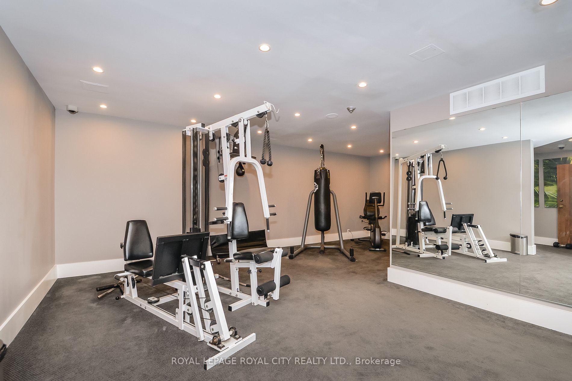 55 Green Valley Drive E, #209