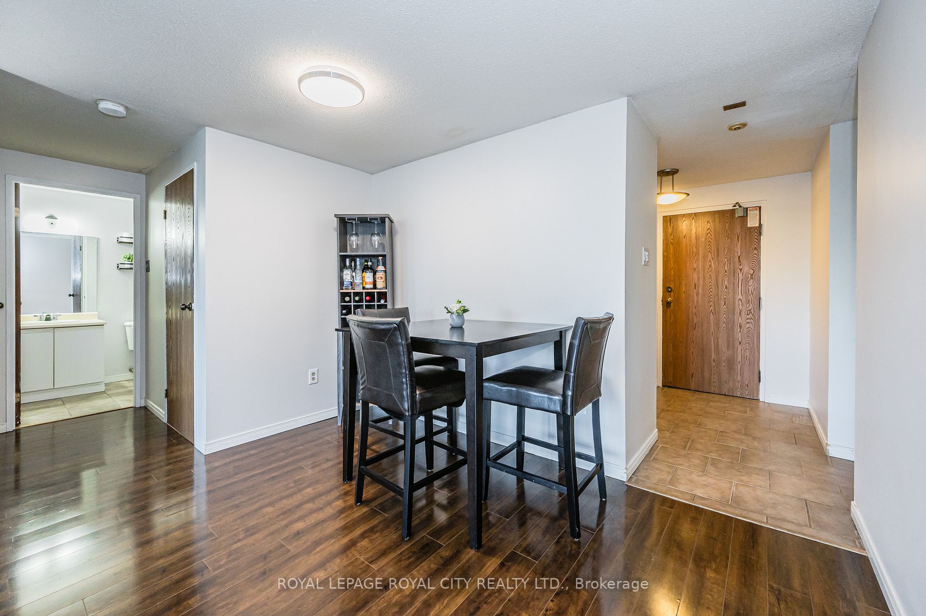 55 Green Valley Drive E, #209