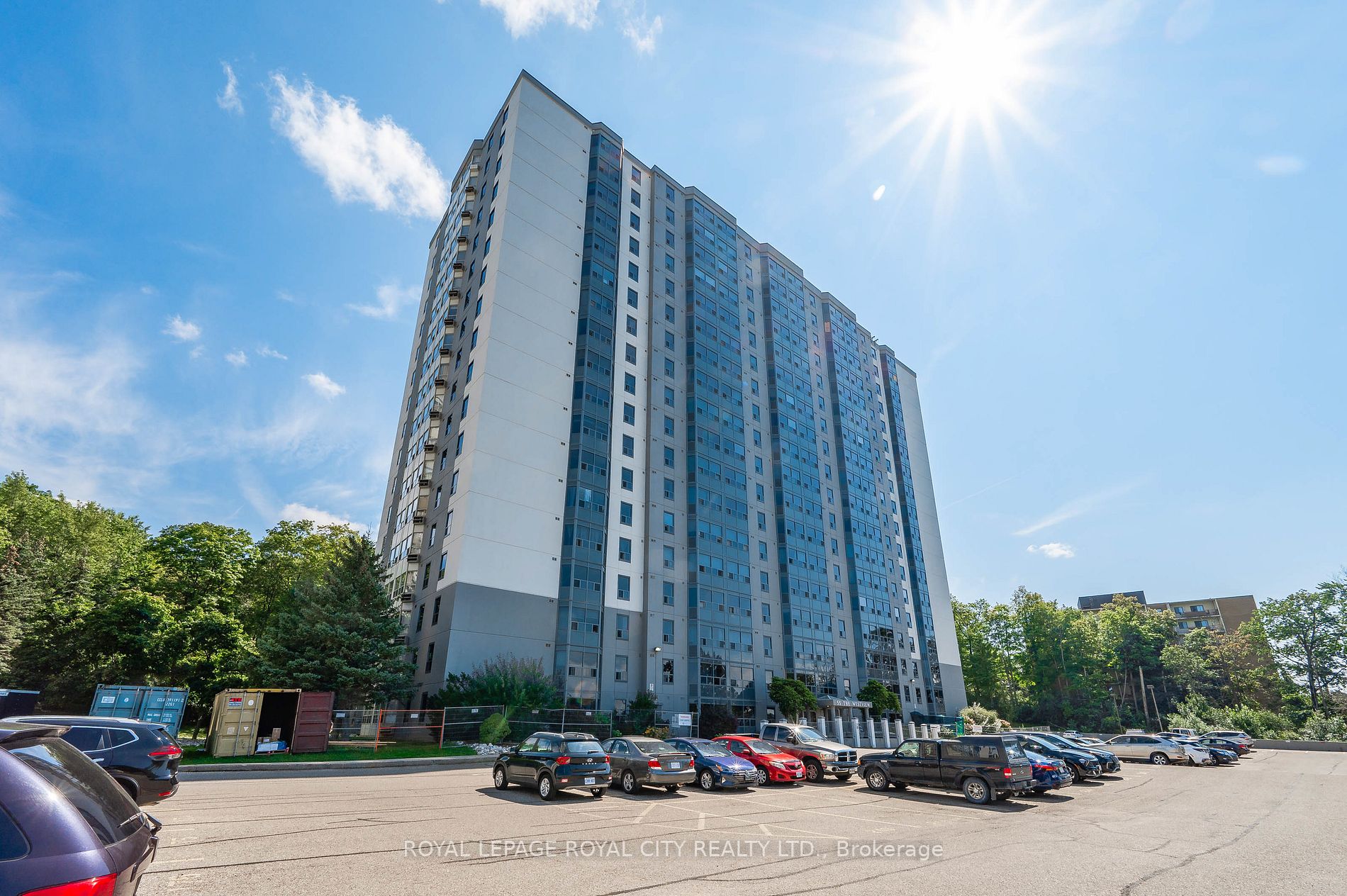 55 Green Valley Dr E, #209