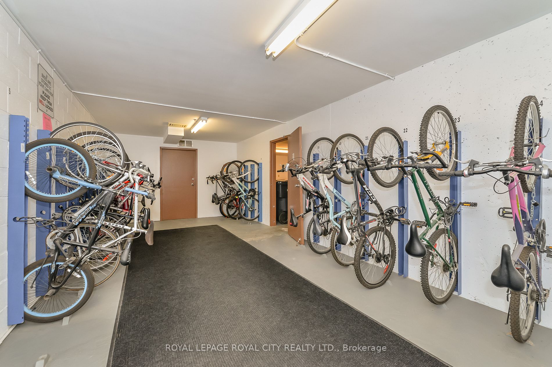 55 Green Valley Drive E, #209