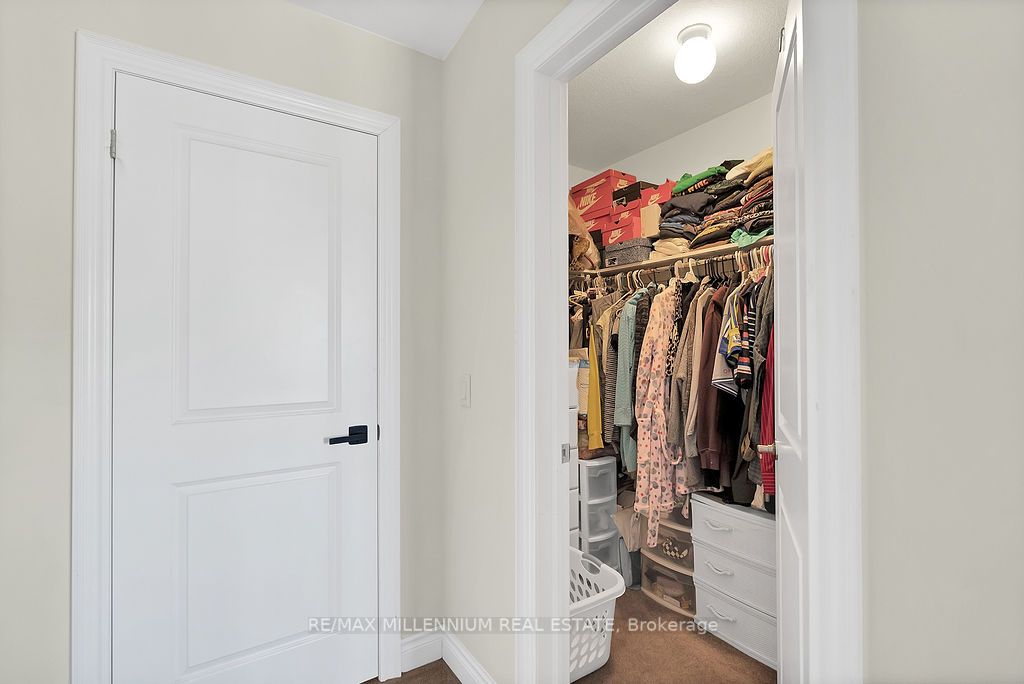 Listing X6810978 - Large Photo # 34