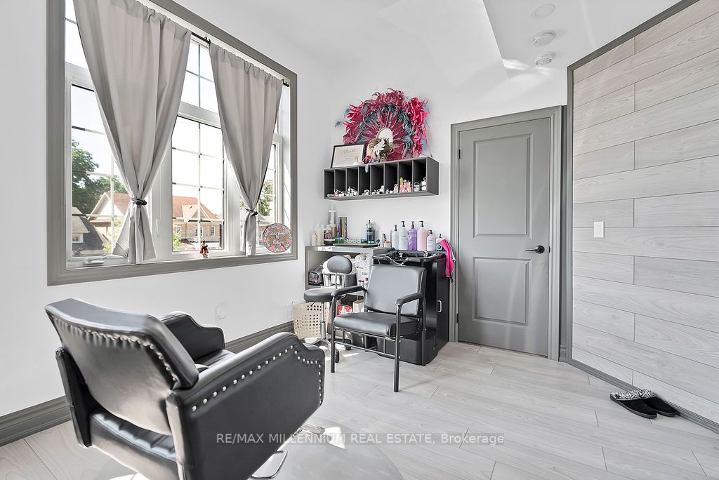 Listing X6810978 - Large Photo # 28
