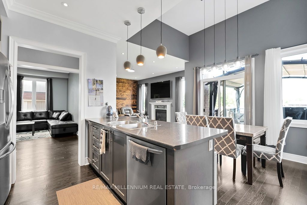 Listing X6810978 - Large Photo # 19