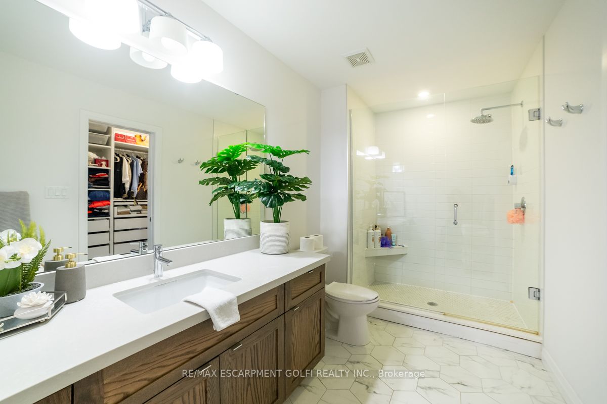 35 Midhurst Heights, #22