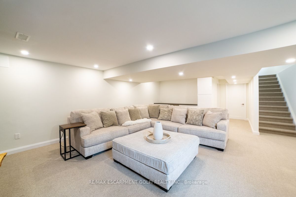 35 Midhurst Heights, #22