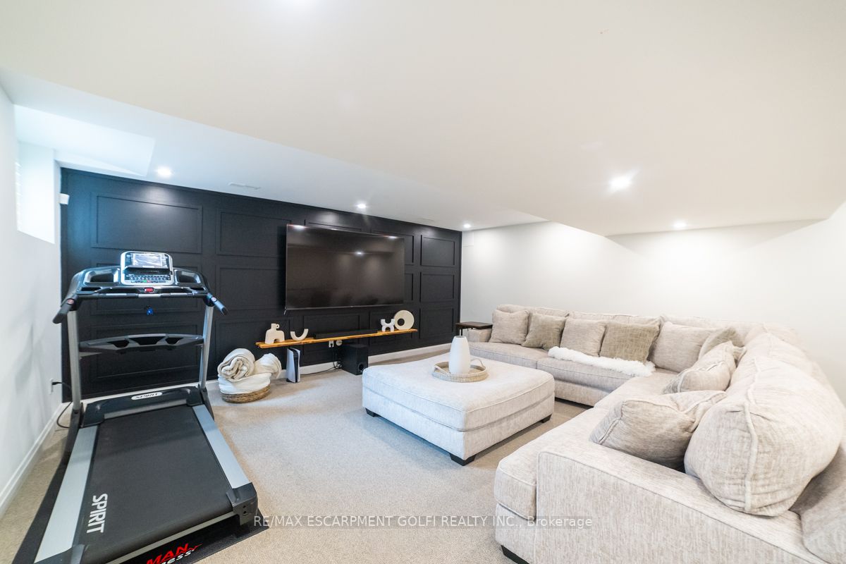 35 Midhurst Heights, #22