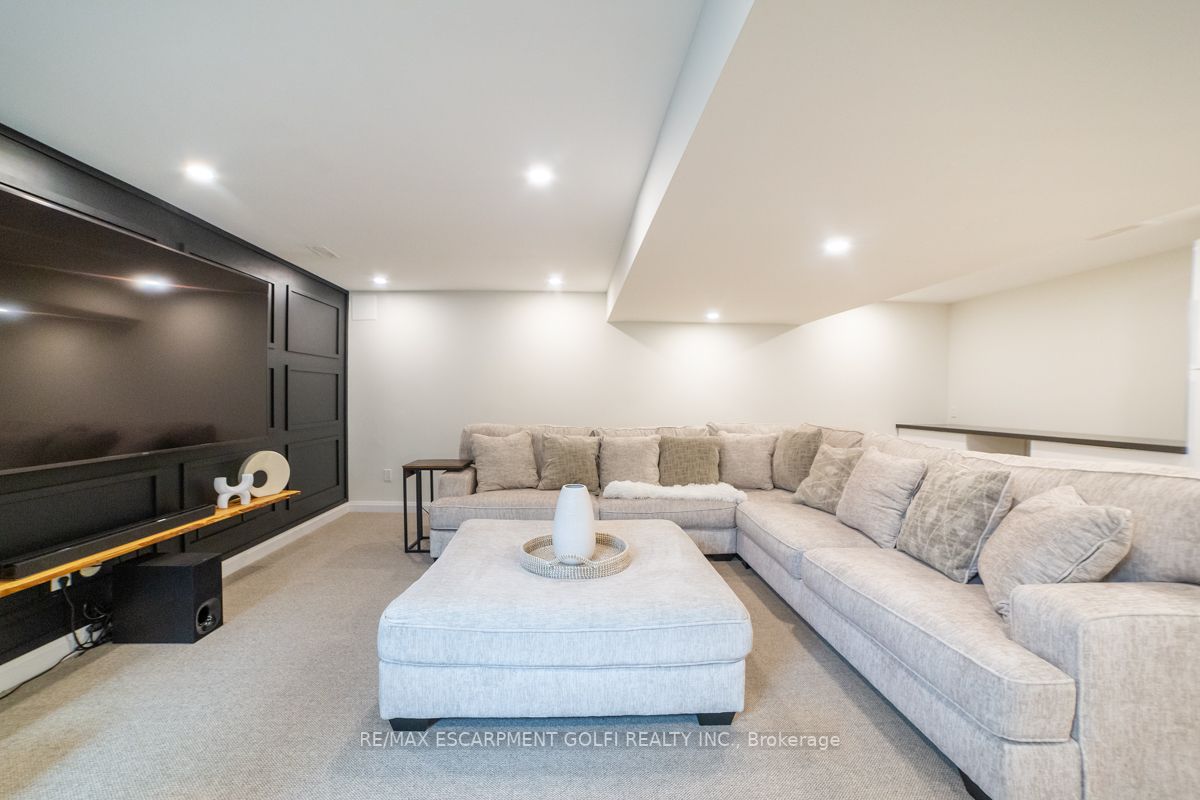 35 Midhurst Heights, #22