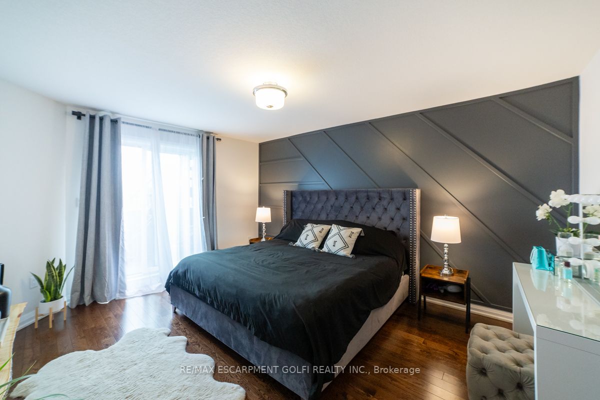 35 Midhurst Heights, #22
