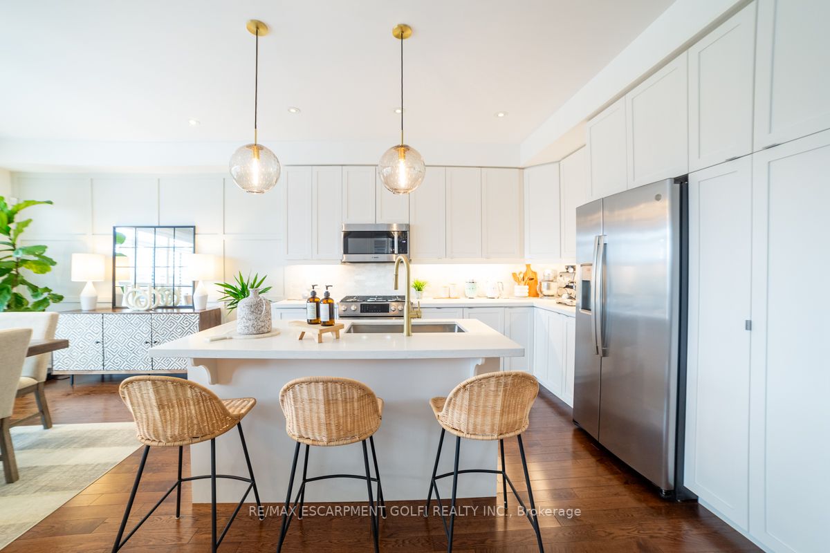 35 Midhurst Heights, #22