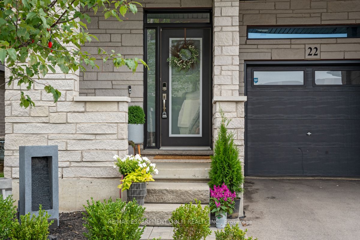 35 Midhurst Heights, #22