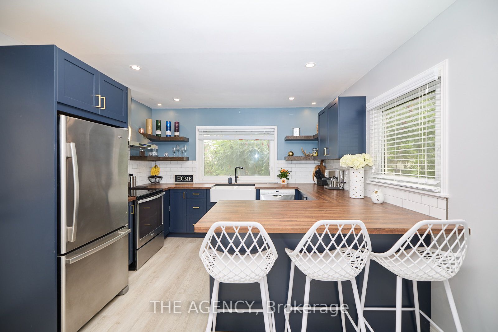 24 Keele St