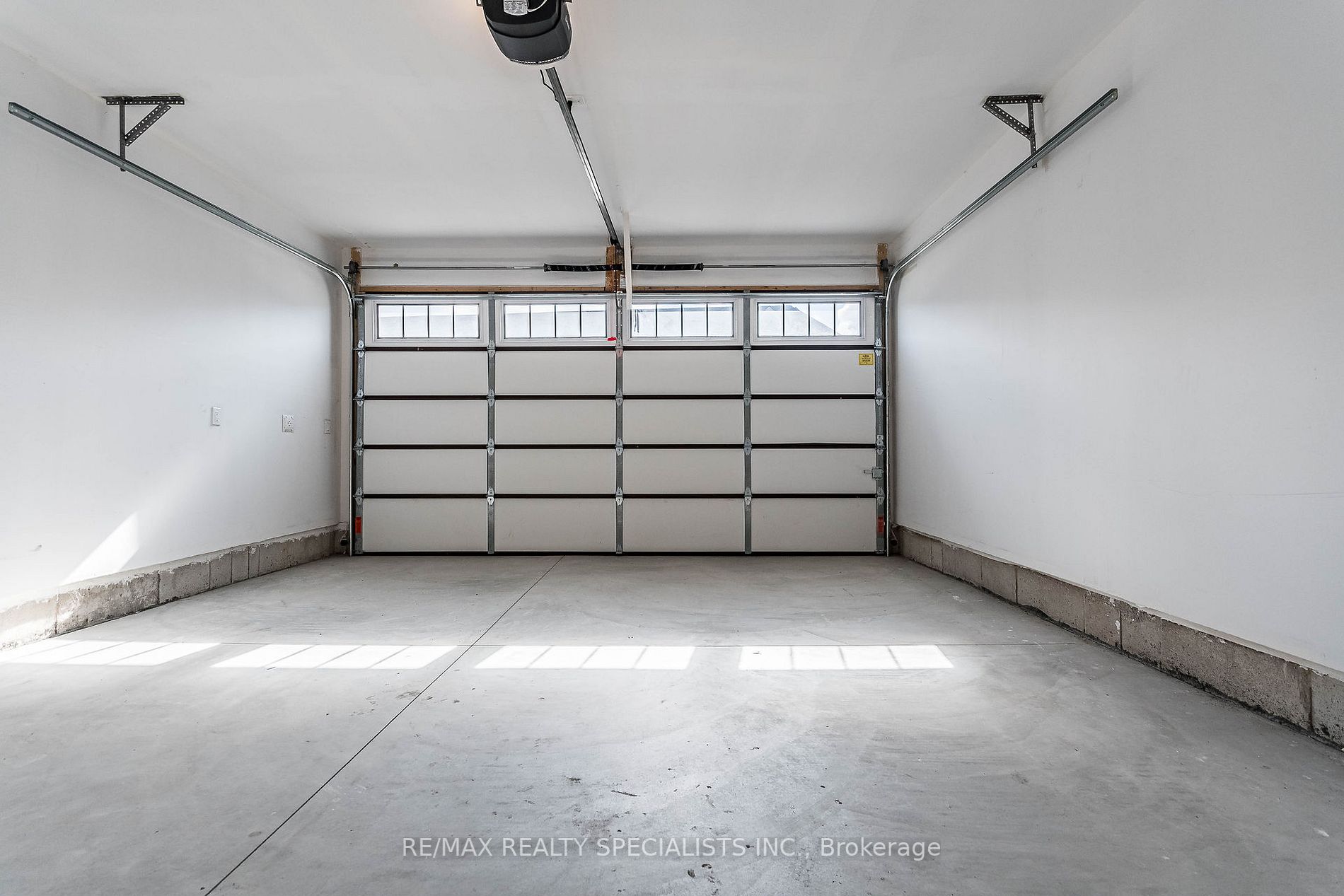 4311 MANN Street, #14