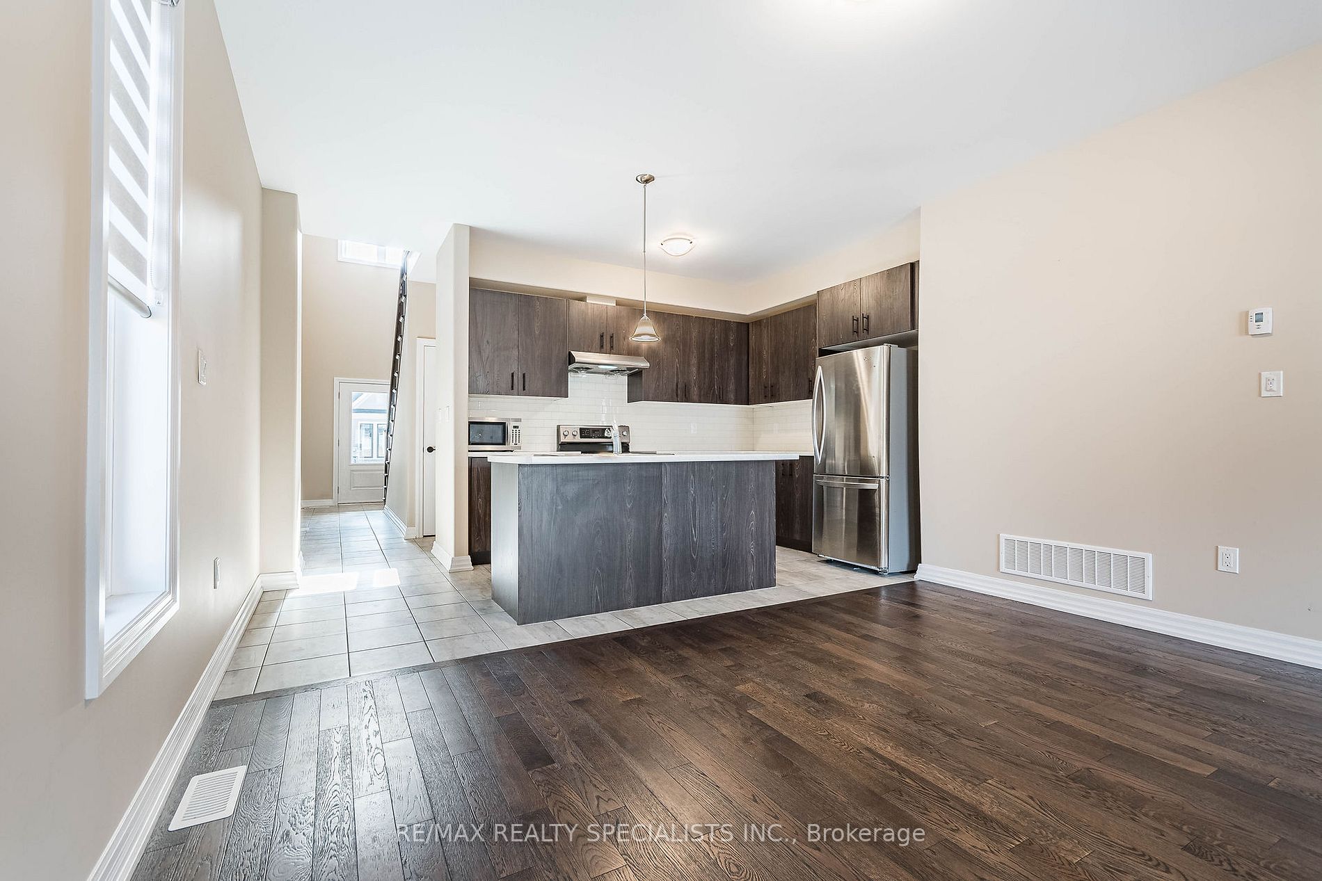 4311 MANN Street, #14