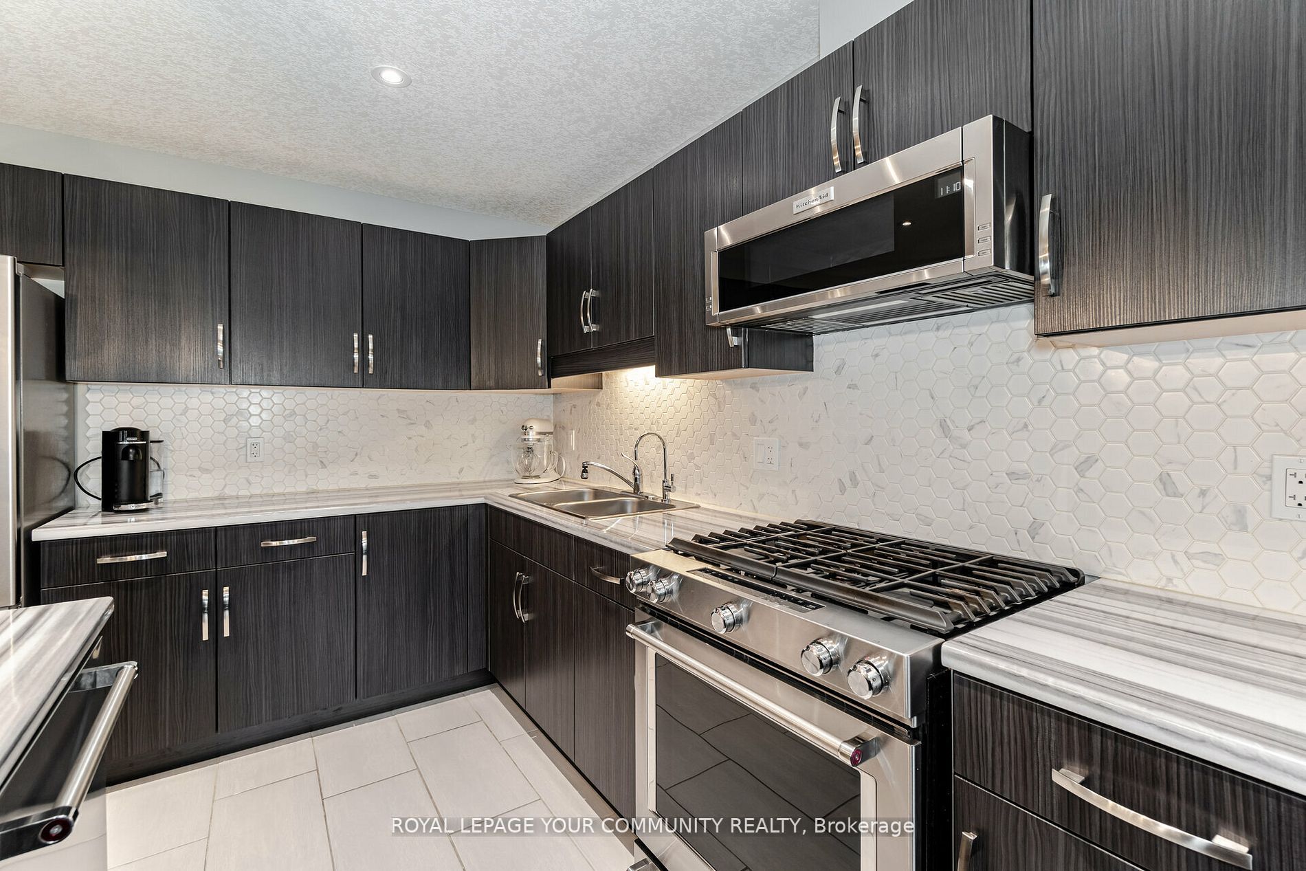 5 Taylor Drive, #33