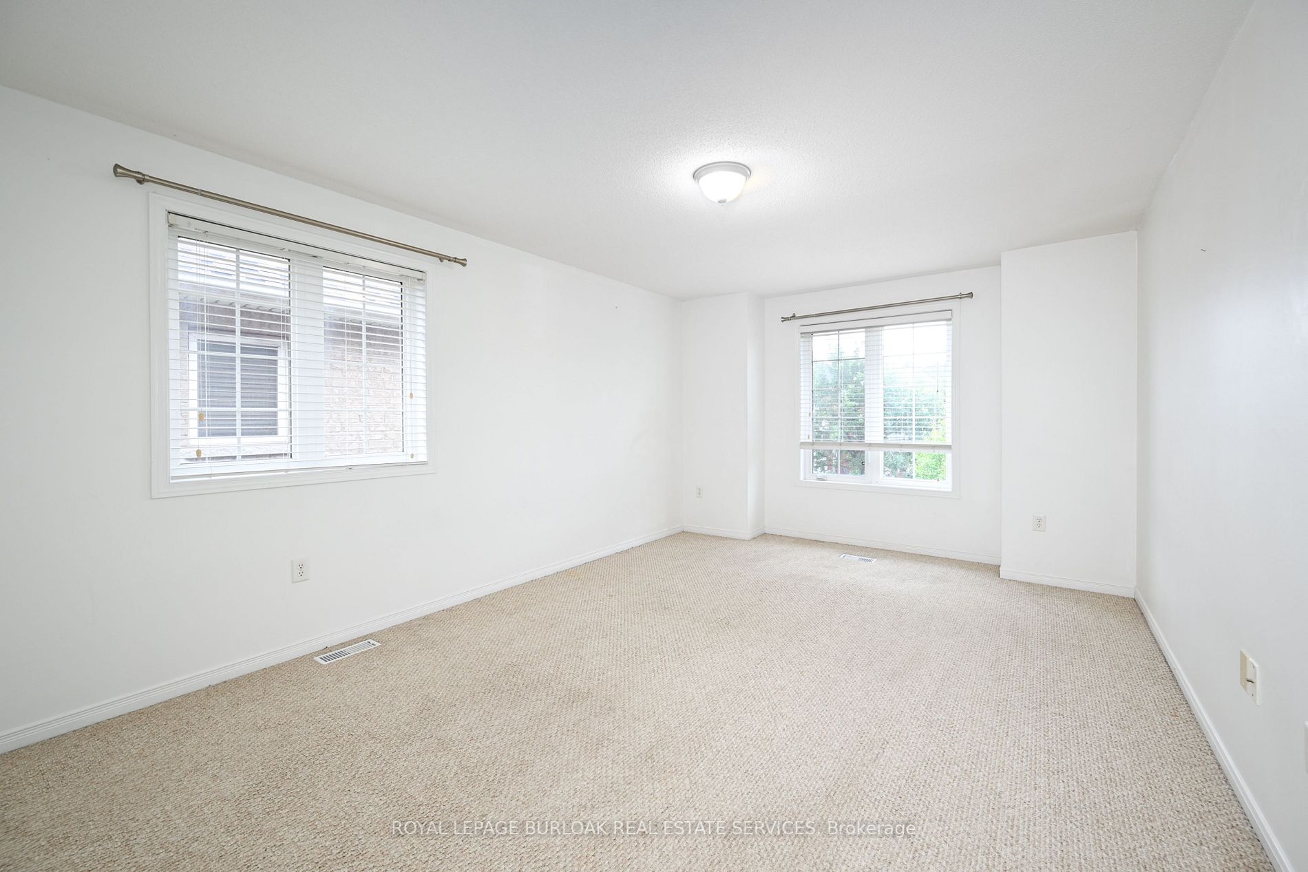 26 Springstead Avenue