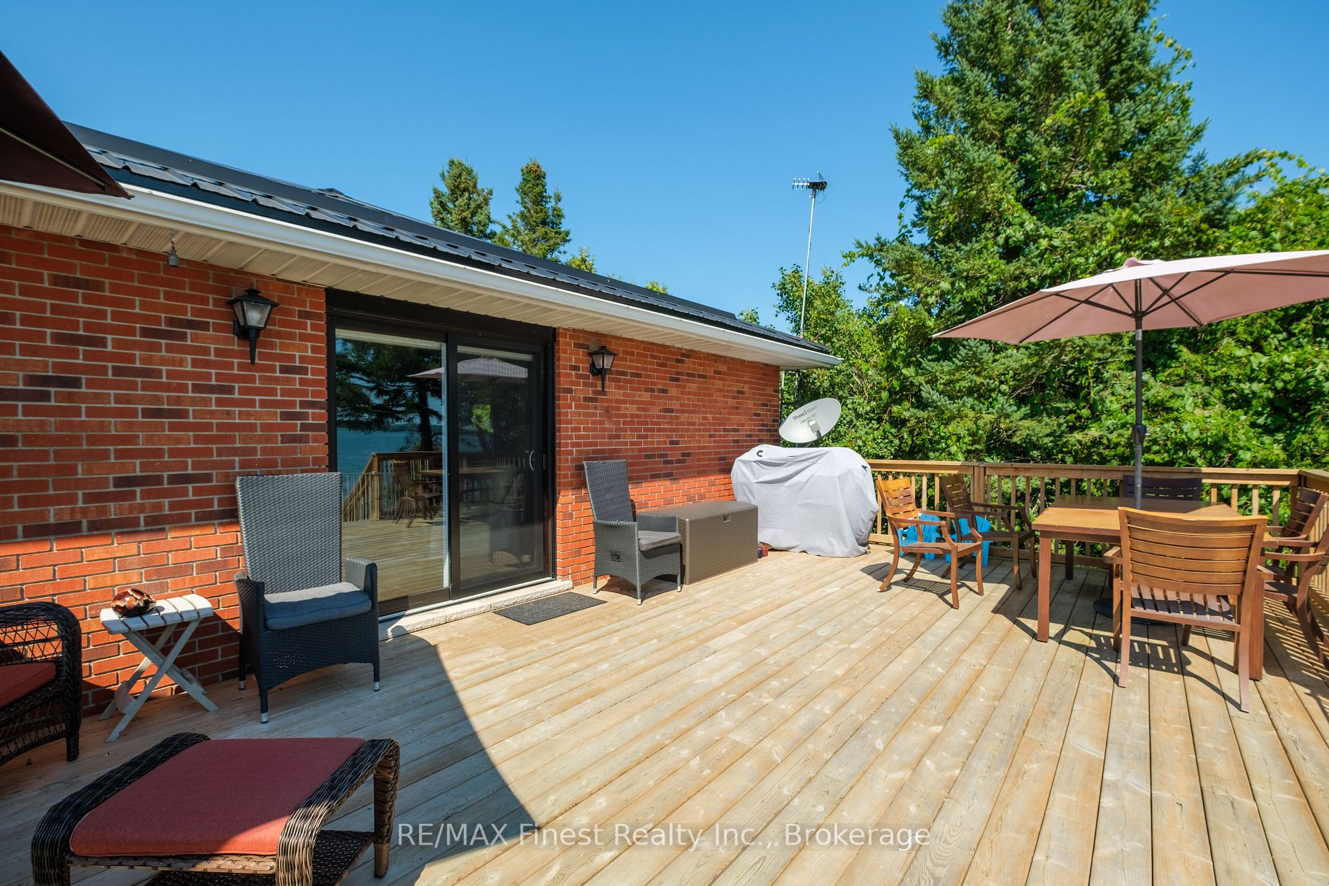 48 Bayview Dr