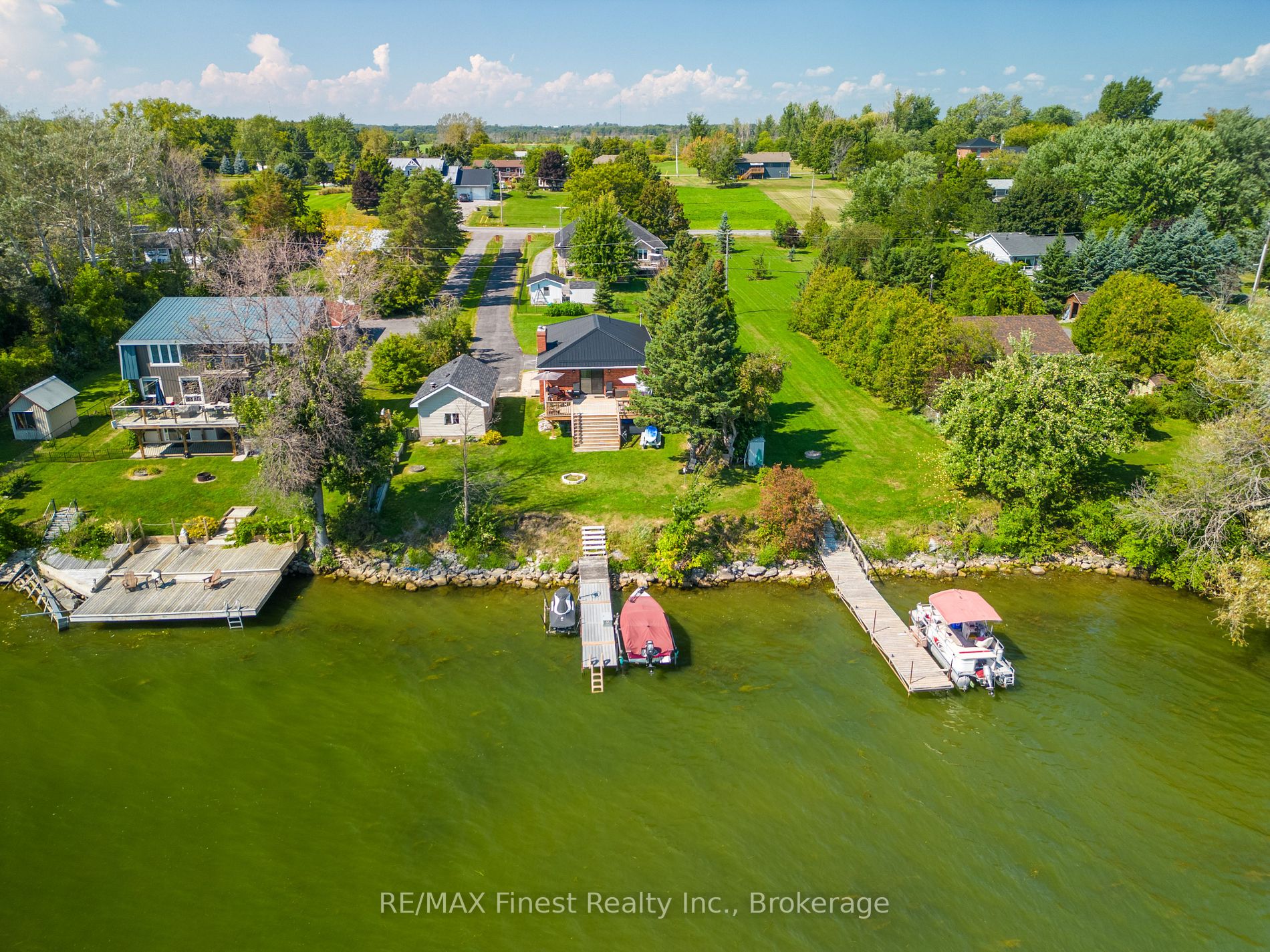 48 Bayview Dr