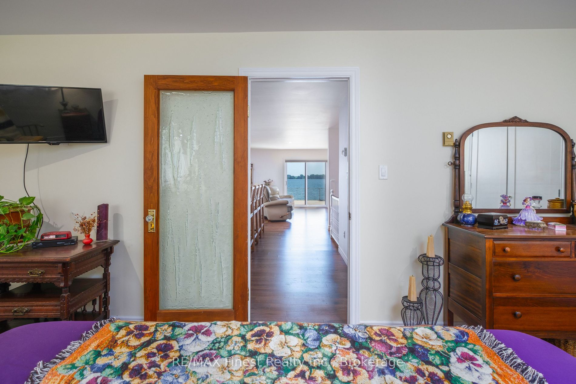 48 Bayview Dr