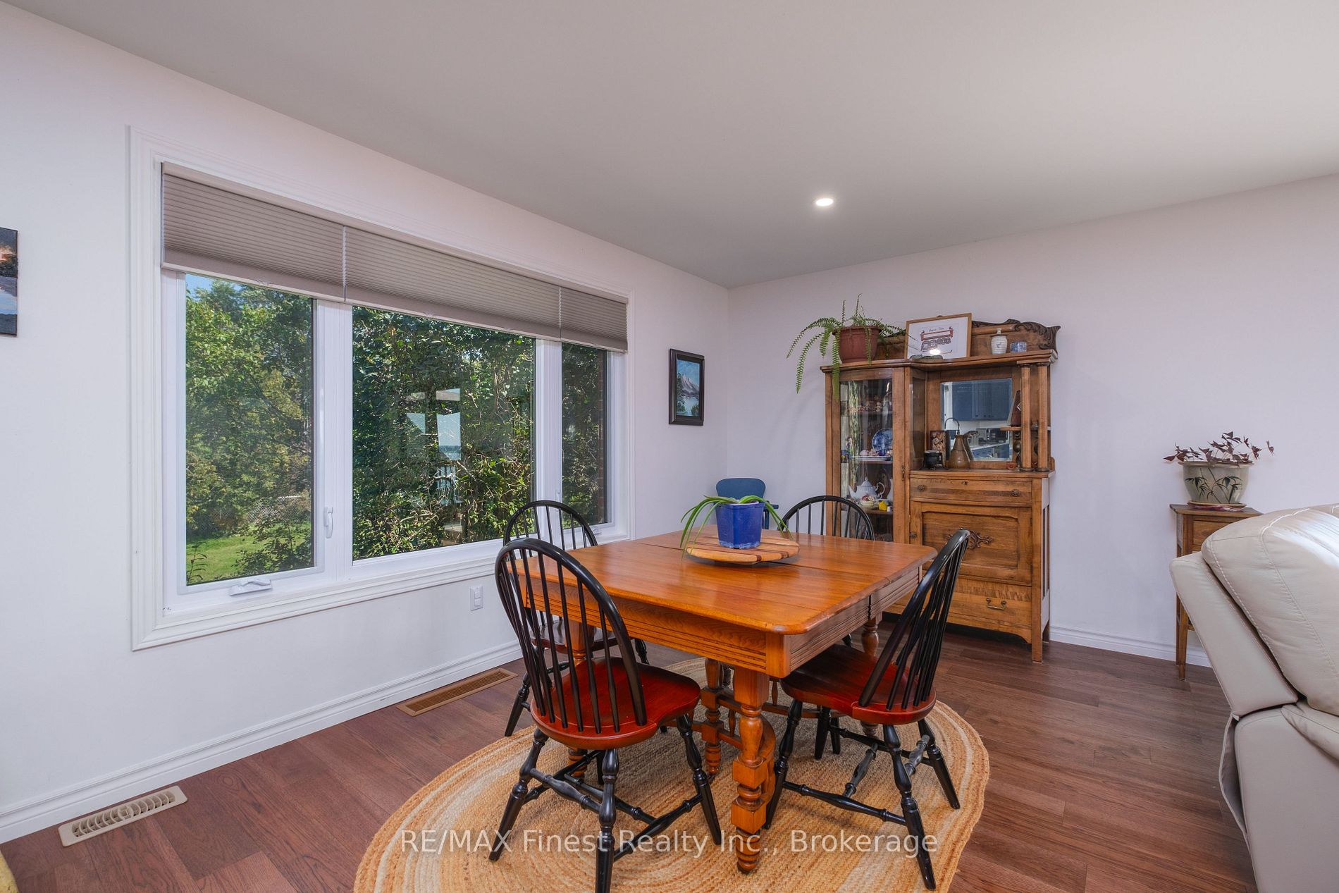 48 Bayview Dr