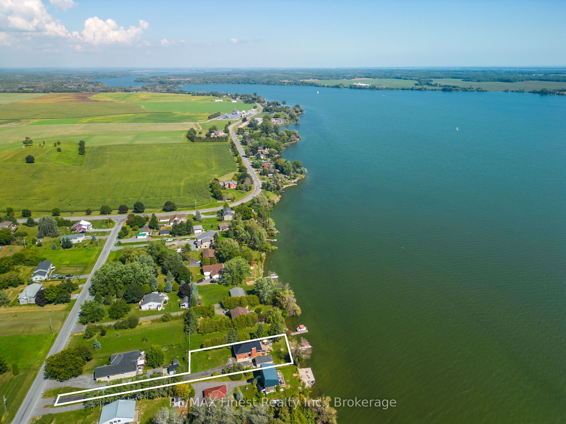 48 Bayview Dr