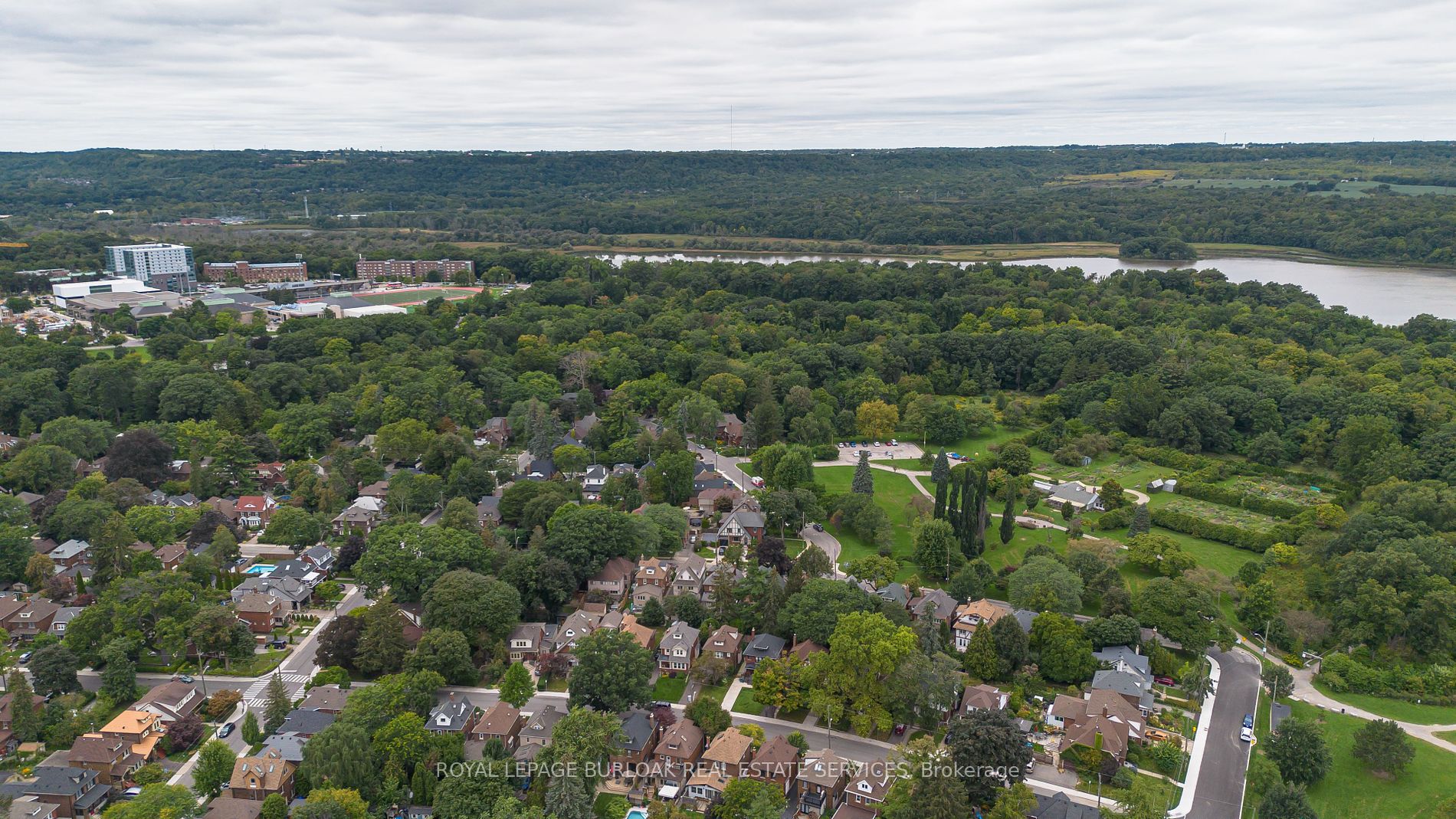 38 North Oval