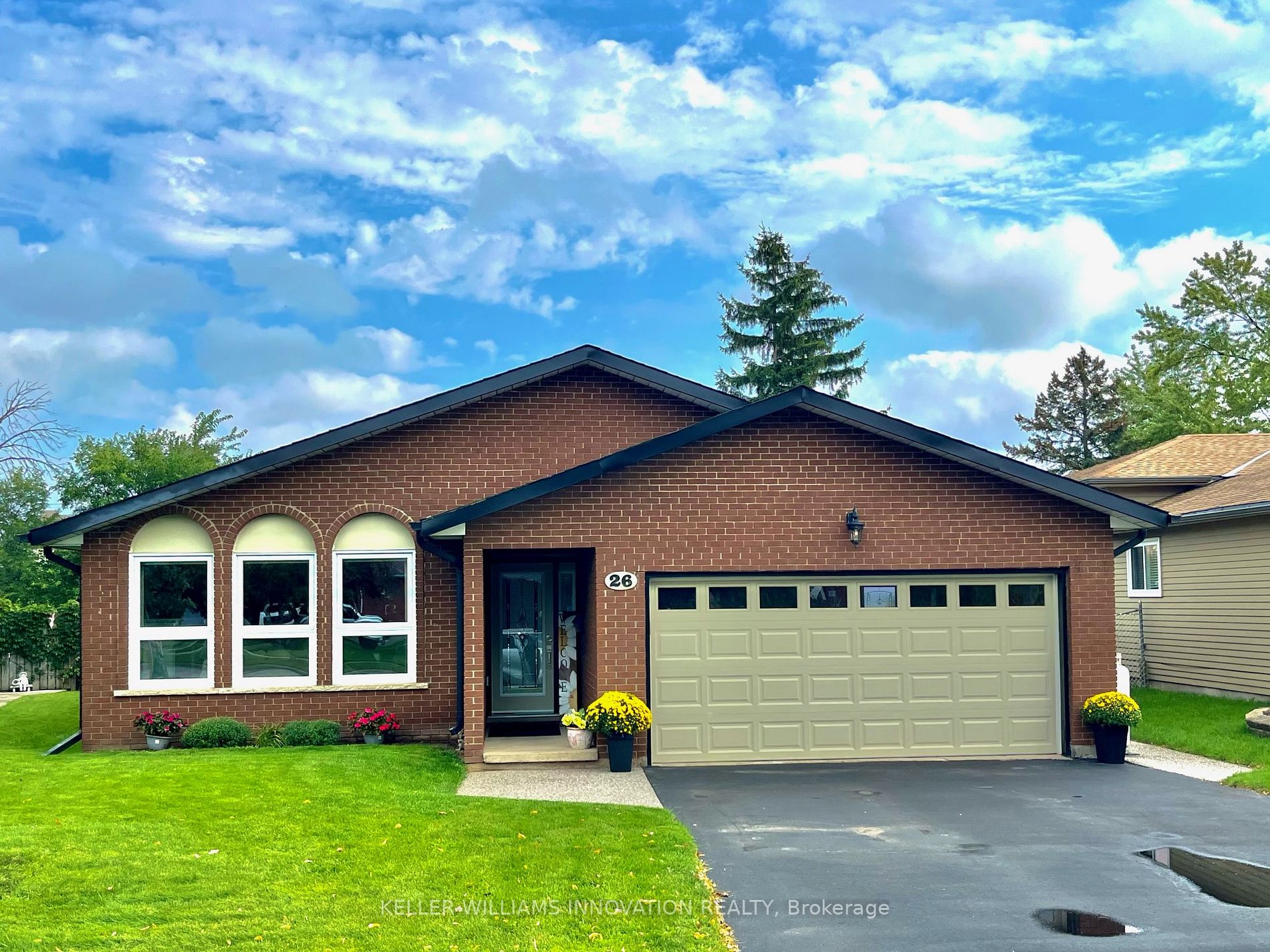 26 Four Seasons Crt