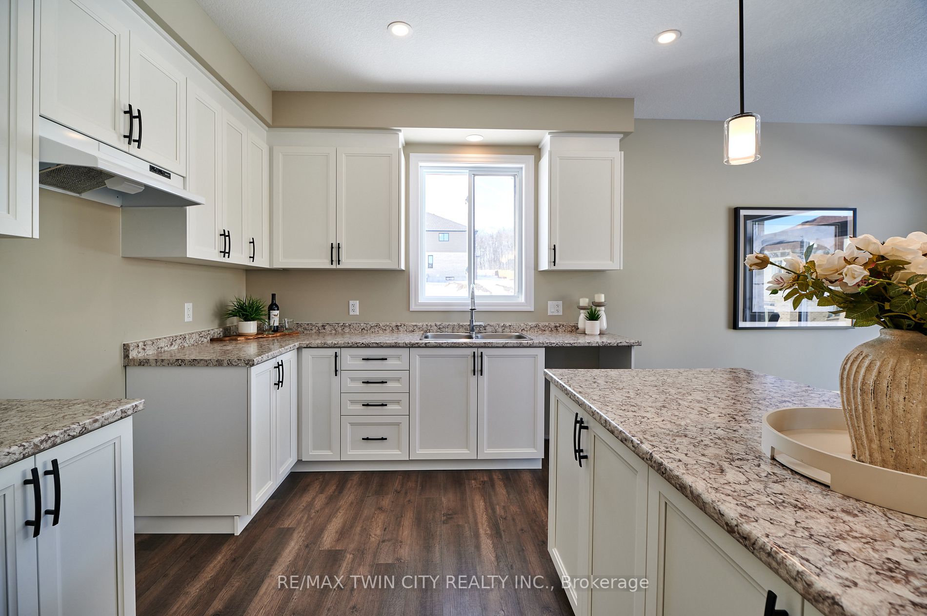 356 Chokecherry Crescent