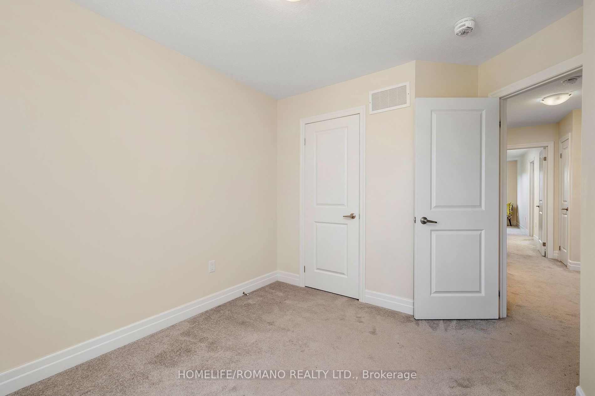 4476 ECLIPSE Way