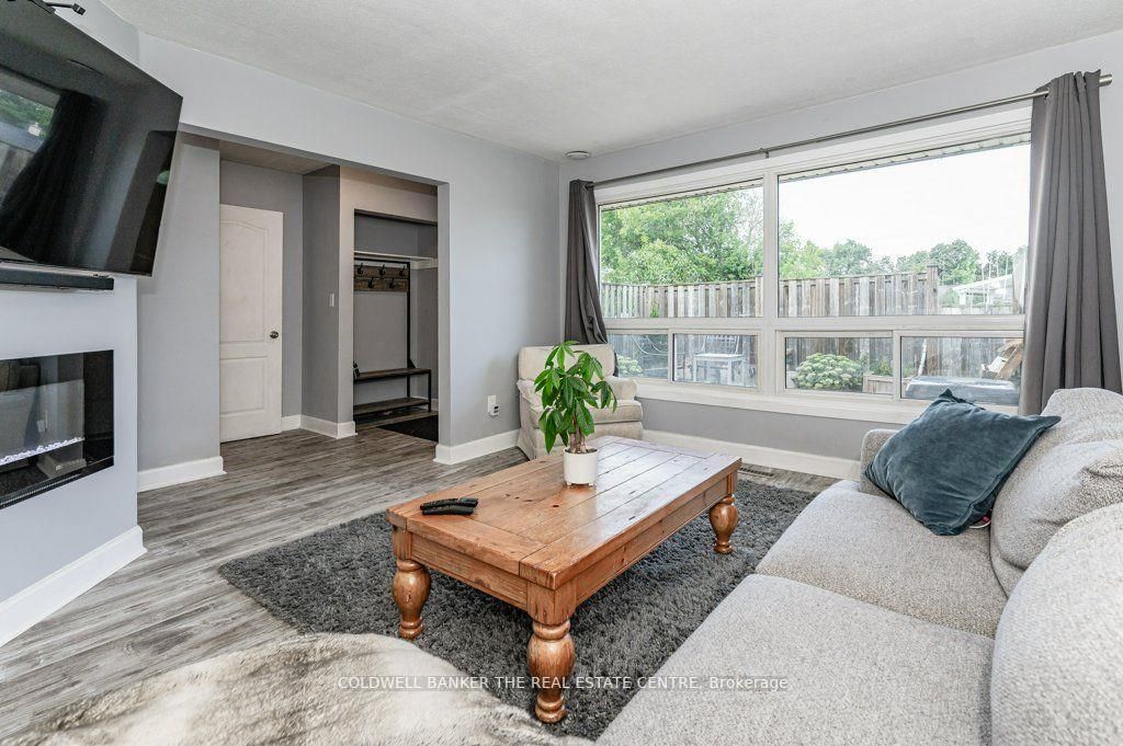 5 Viking Crt, #301