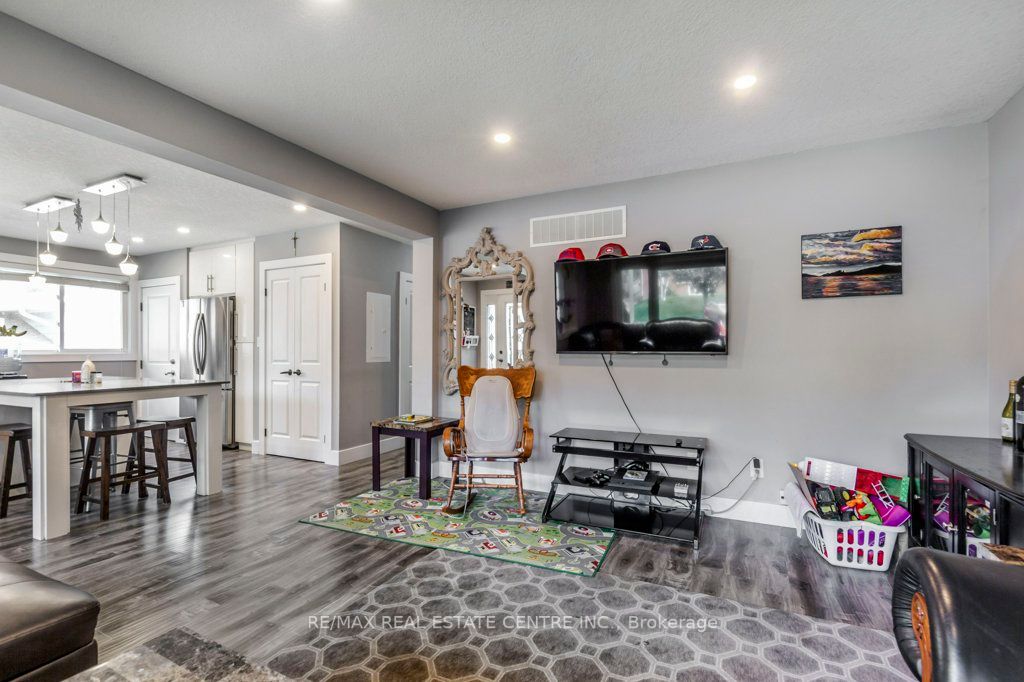 19 Yager Ave