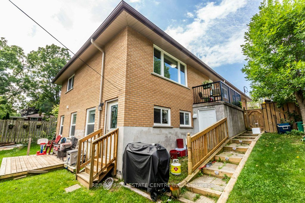 19 Yager Ave