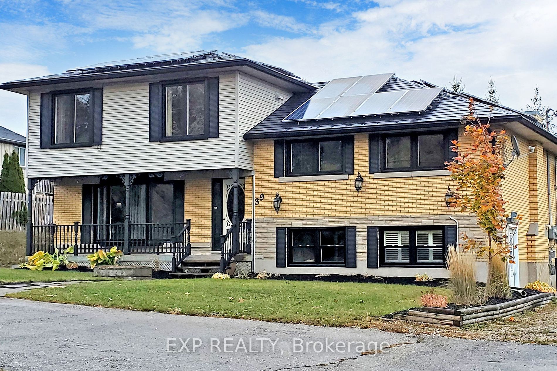 39 Woolwich St N