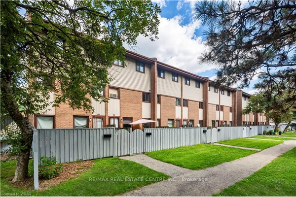 75 Old Chicopee Dr, Kitchener